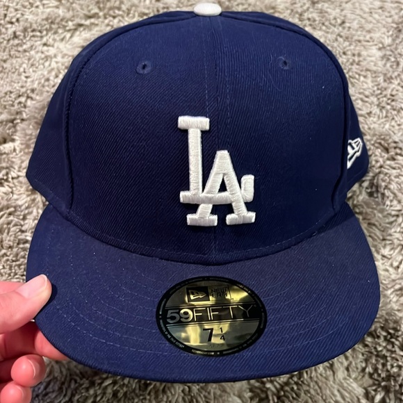 Gently used LA Dodgers hat - Picture 1 of 3